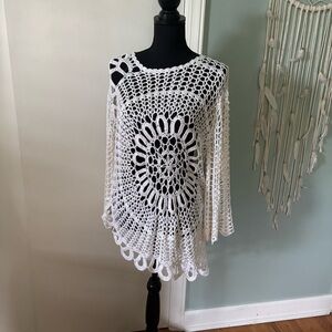 Roz & Ali Ivory Crochet Topper size 1X